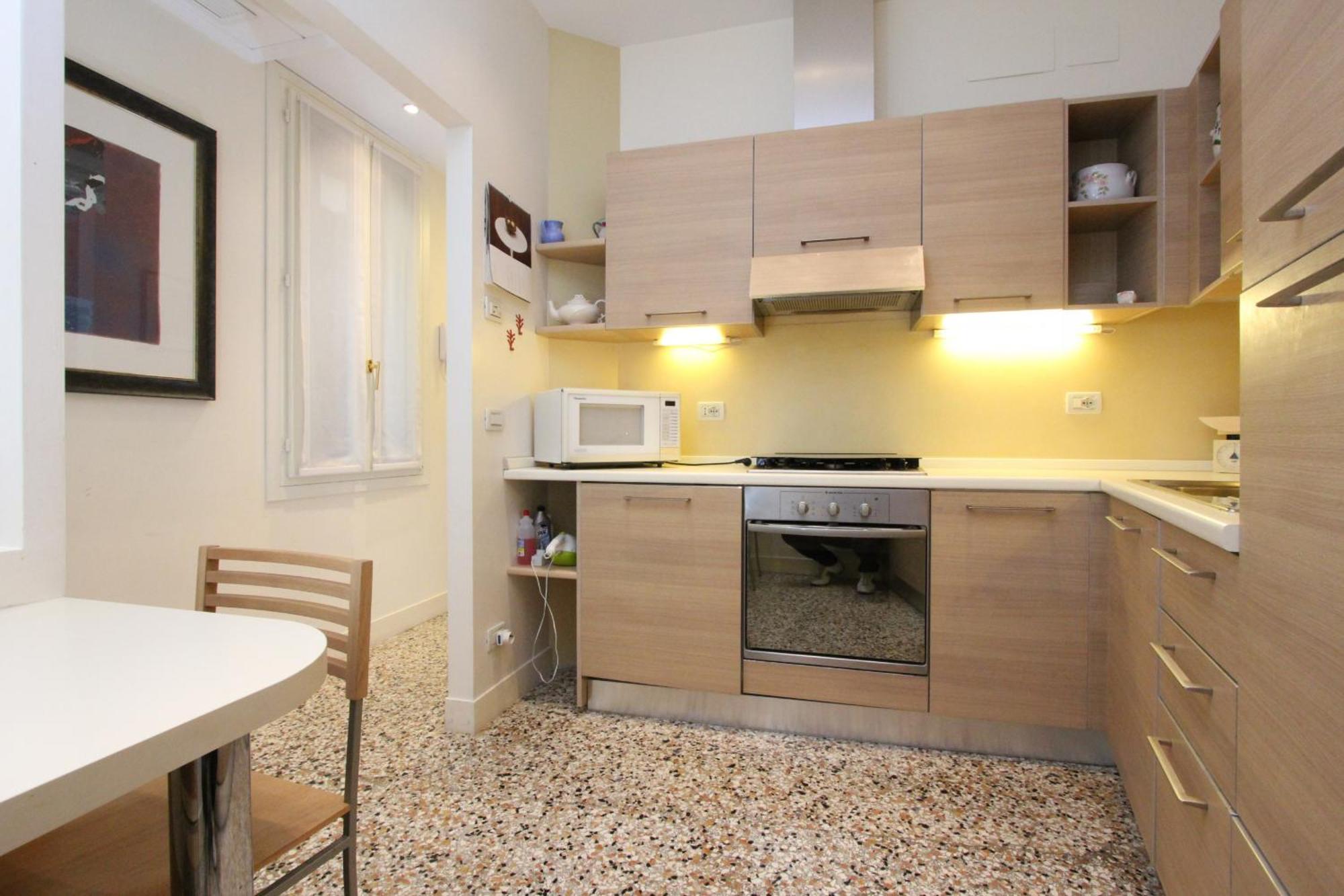 Rialto Market Apartment Venice